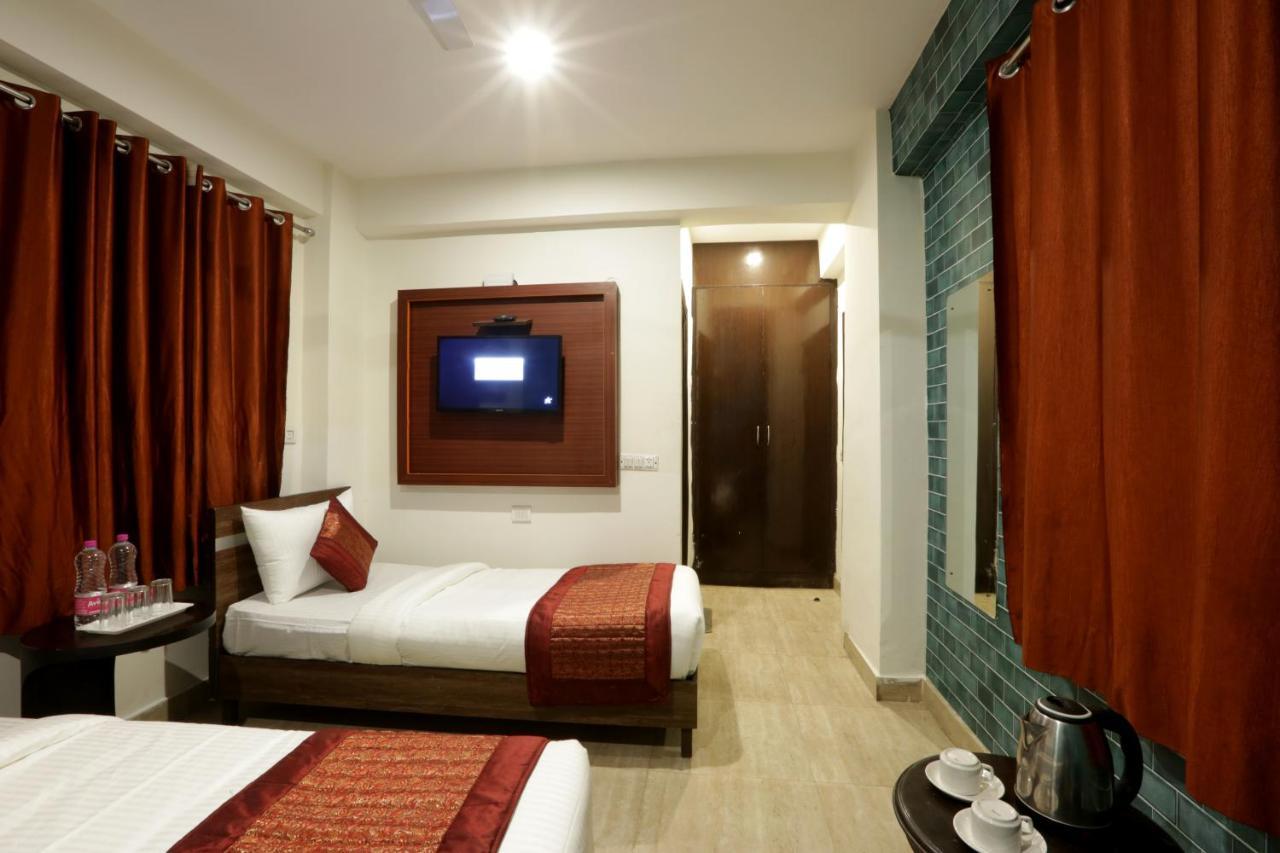 Hotel Airport Star New Delhi Buitenkant foto
